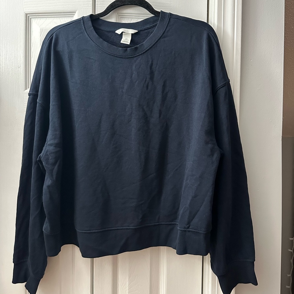 Navy HM sweatshirt